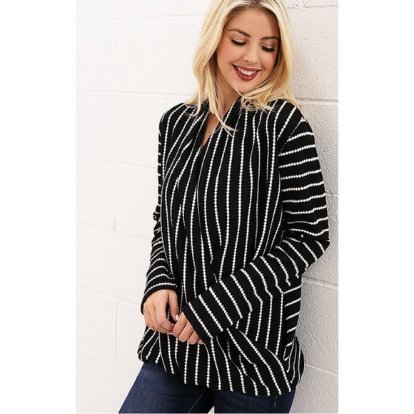 KATESAINTCLAIRE / KSC - Picture 2 of 2